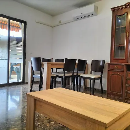 Cerca Al Centro Apartment *